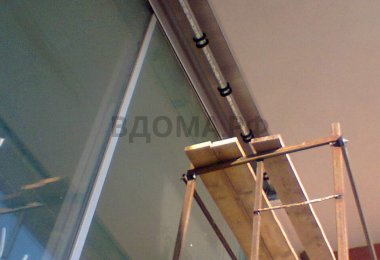 Монтаж роллет на двенадцатом этаже новостройки в Гурзуфе